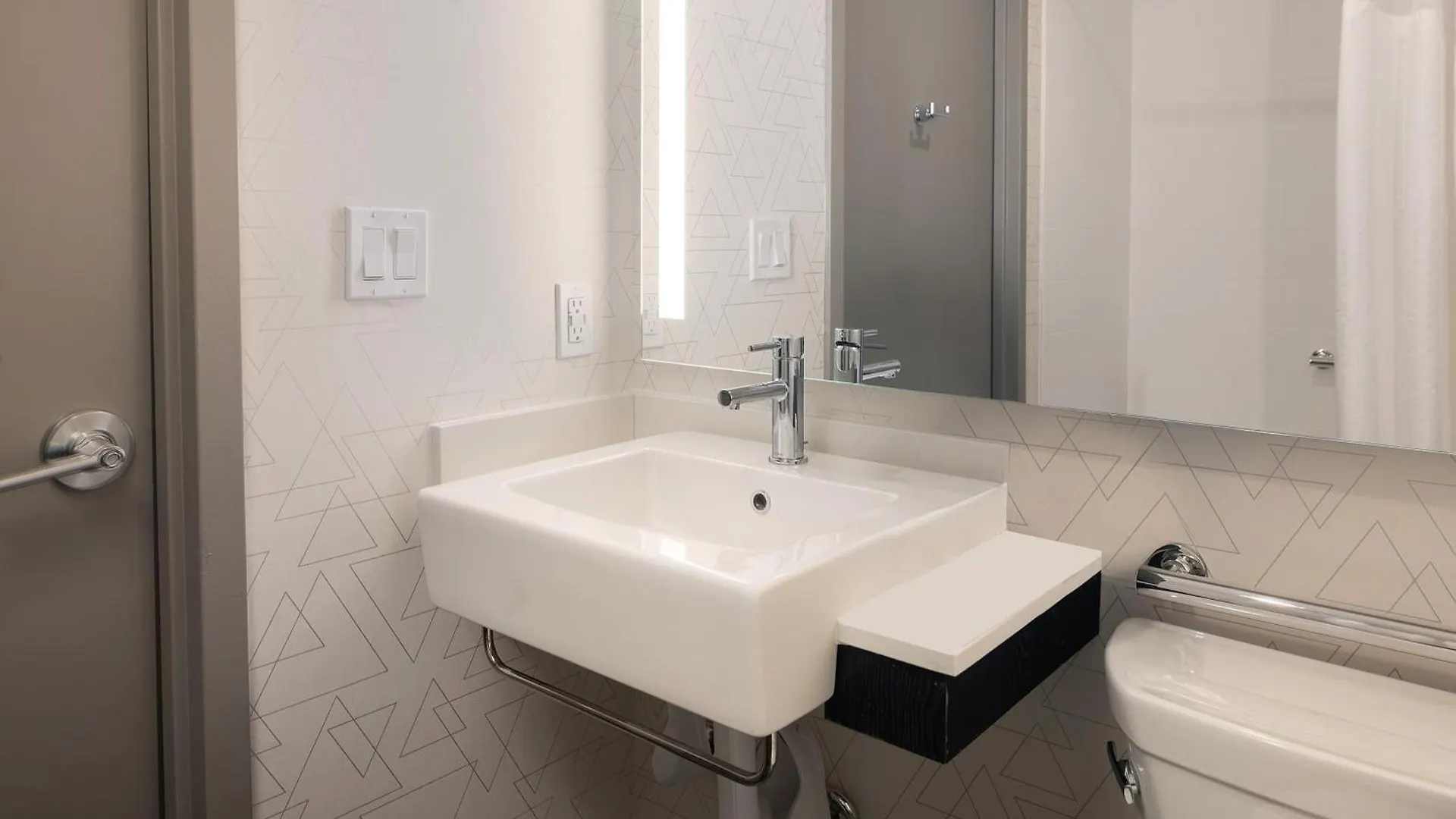 Holiday Inn Express New York City Chelsea By Ihg
