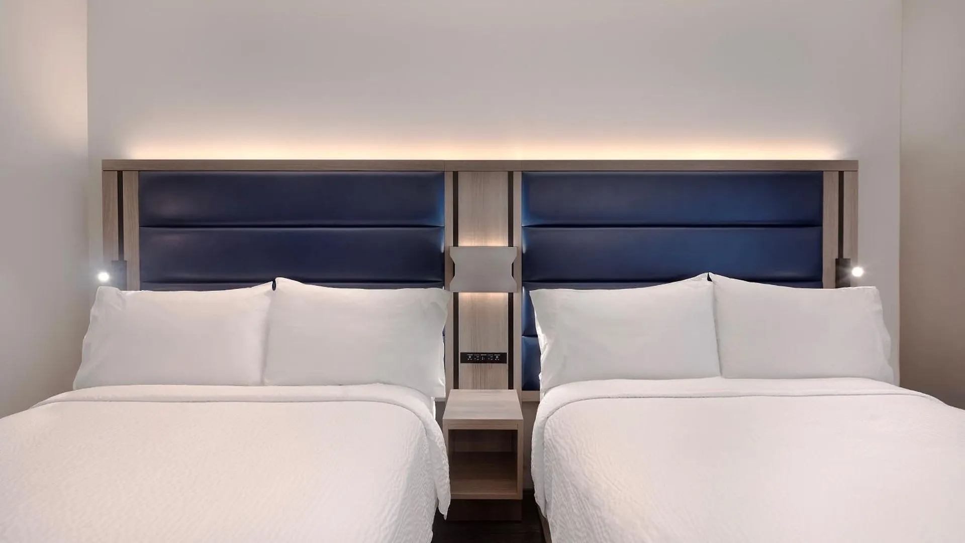 Holiday Inn Express New York City Chelsea By Ihg 3*,