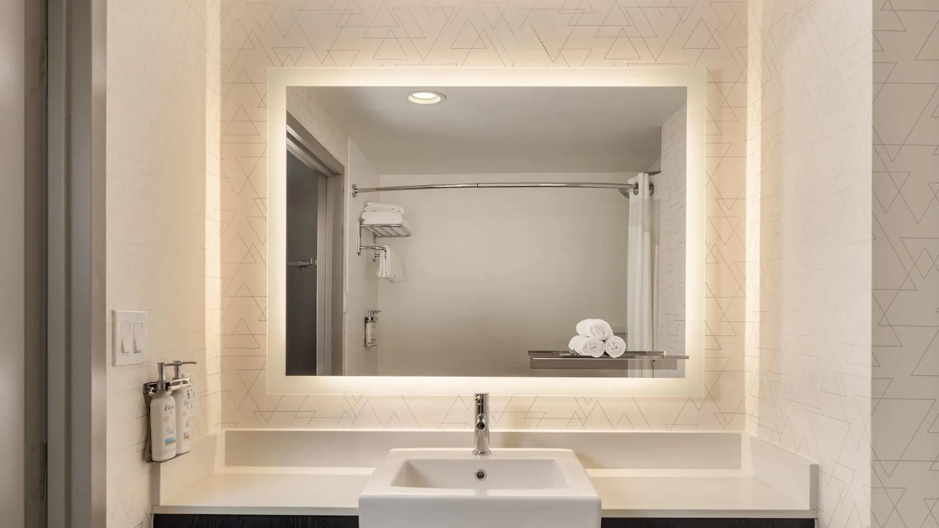 *** Hotel Holiday Inn Express New York City Chelsea By Ihg United States