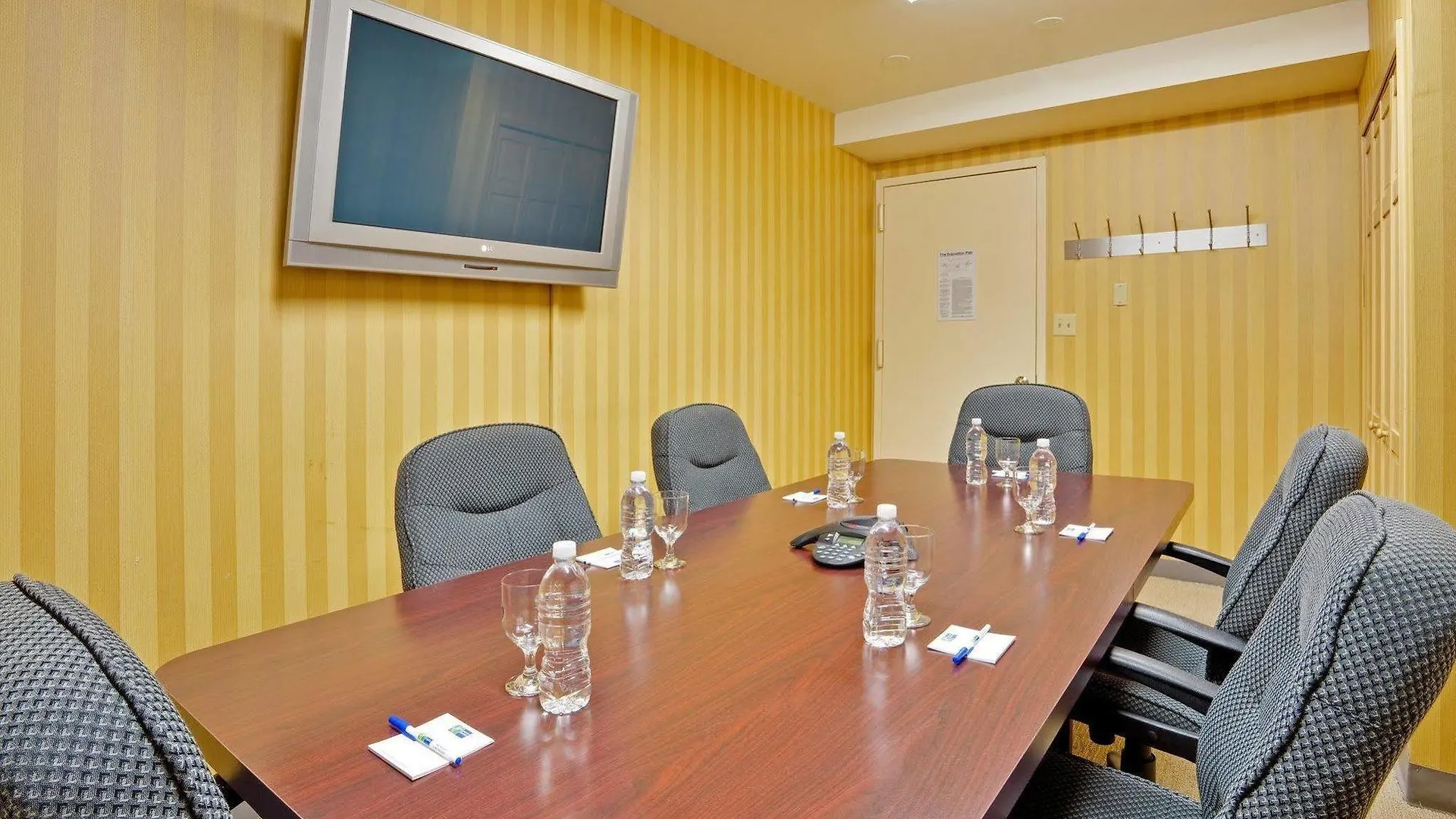 Holiday Inn Express New York City Chelsea By Ihg 3*,  USA