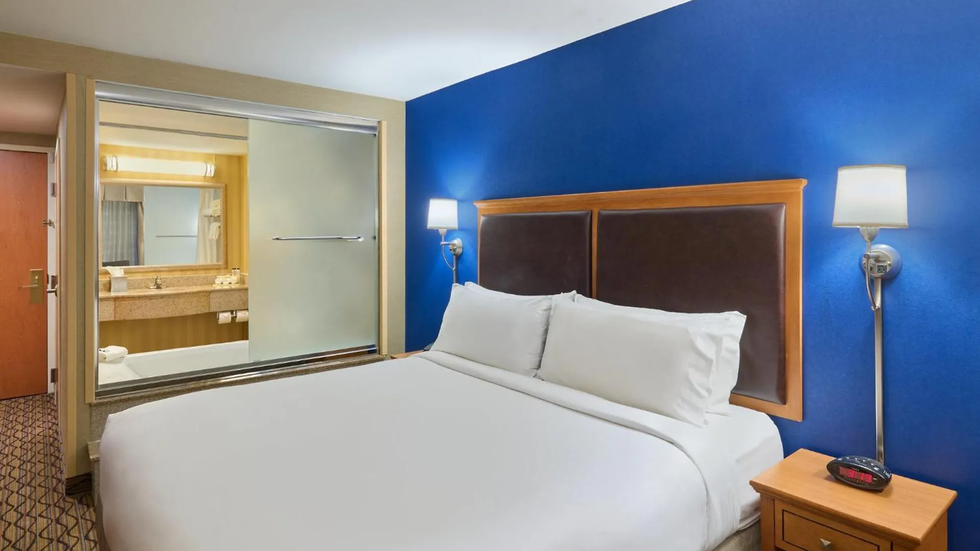 ***  Holiday Inn Express New York City Chelsea, An Ihg Hotel ABD